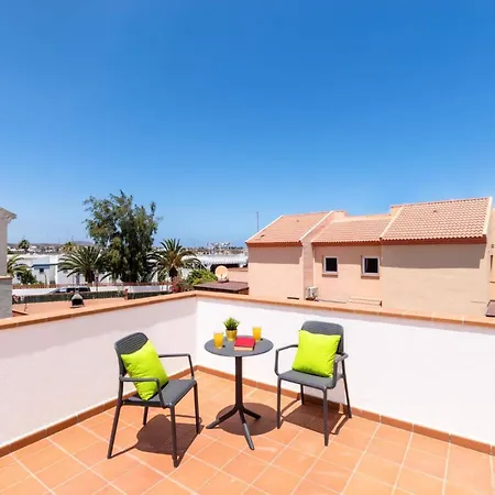 Enrique By * كوراليهو