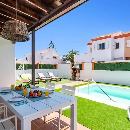 Enrique By كوراليهو