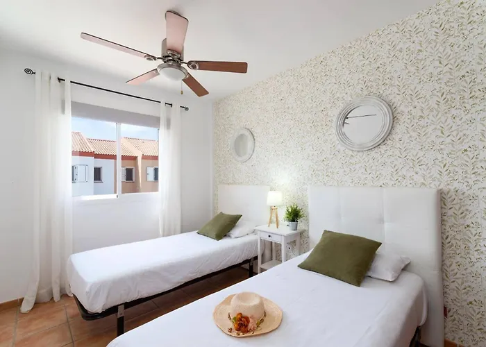 فيلة Enrique By *