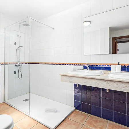 ヴィラ Enrique By